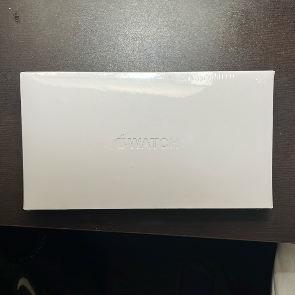 Apple Watch Ultra 2 49mm Titanium Case with Midnight/Black Ocean Band